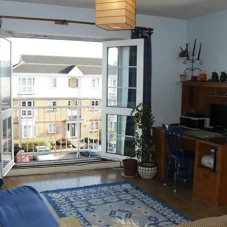 6 Downpatrick, The Headlands, Sarsfield Road Lägenhet