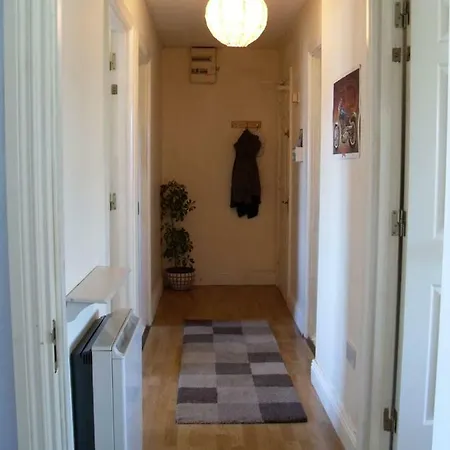 Apartment 6 Downpatrick, The Headlands, Sarsfield Road *
