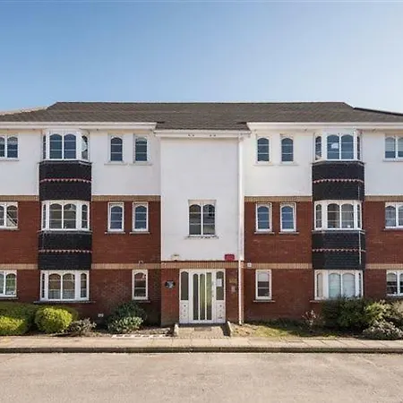 6 Downpatrick, The Headlands, Sarsfield Road * Cork